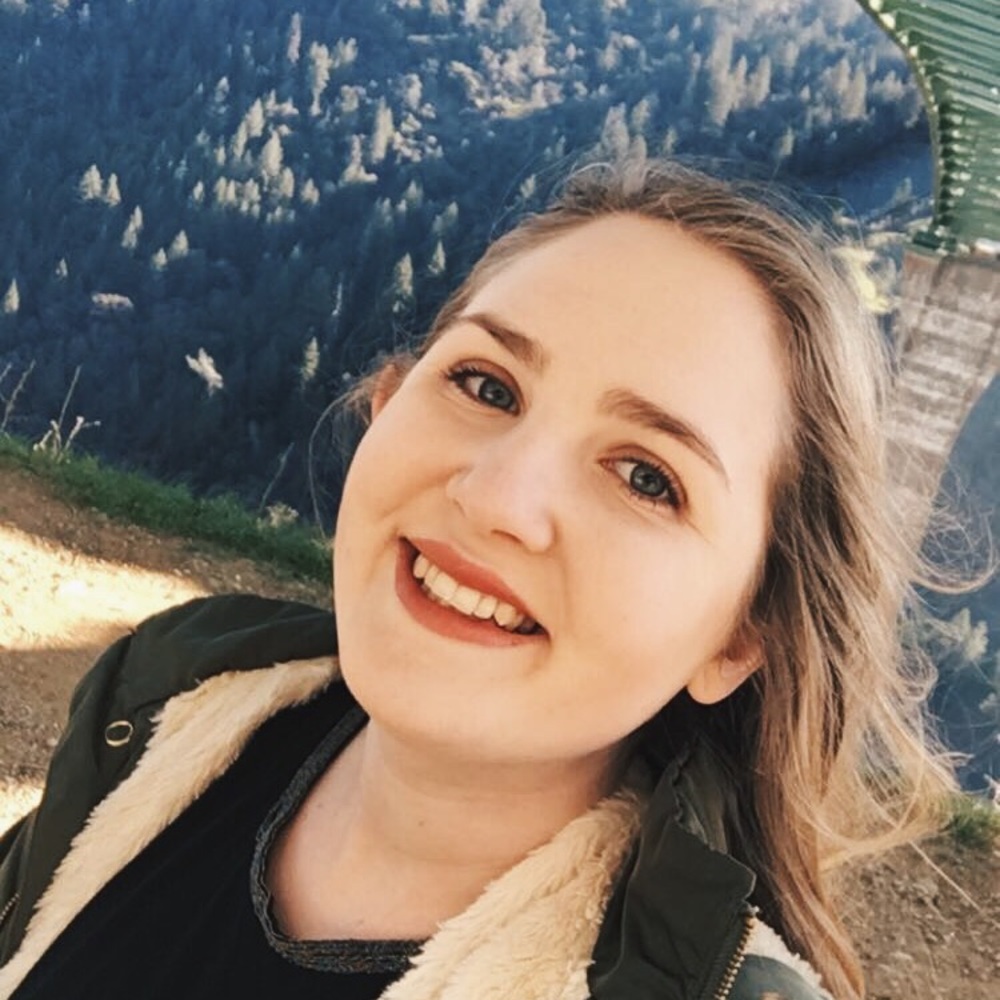 Meet your Posher, Claire